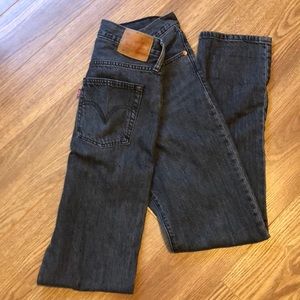 High waisted vintage style Levi’s 501